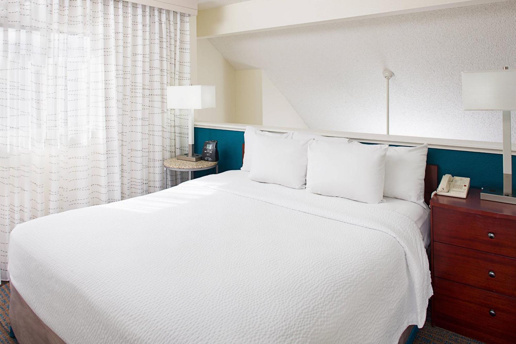 Residence Inn Ontario Airport Экстерьер фото